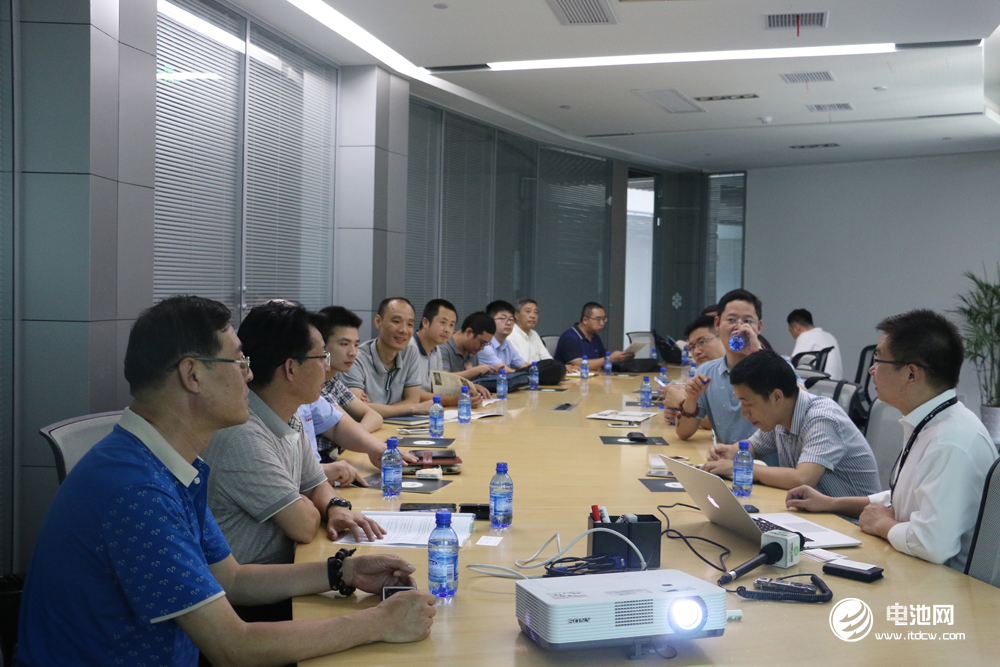 中國鋰電新能源產業鏈調研團一行與微宏動力相關領導交流、座談