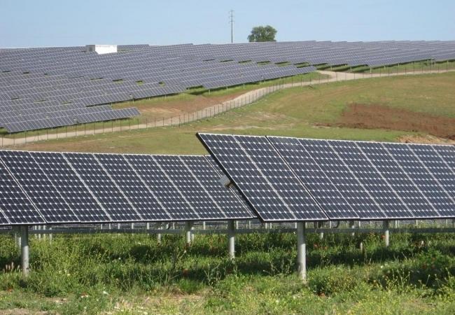 上半年光伏建設運行平穩 成本優勢企業占比提升 上半年光伏建設運行平穩 成本優勢企業占比提升