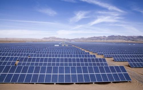 前八月工業(yè)硅、多晶硅價(jià)格先揚(yáng)后抑 硅業(yè)降本加速光伏平價(jià)上網(wǎng) 前八月工業(yè)硅、多晶硅價(jià)格先揚(yáng)后抑 硅業(yè)降本加速光伏平價(jià)上網(wǎng)