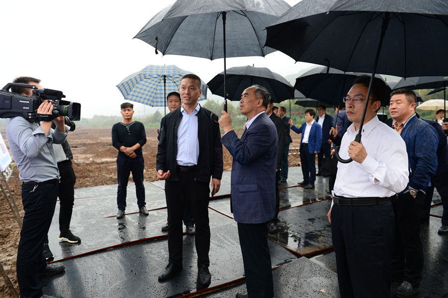 山西省委常委、常務副省長林武蒞臨山西藍科途調研指導工作 山西省委常委、常務副省長林武蒞臨山西藍科途調研指導工作