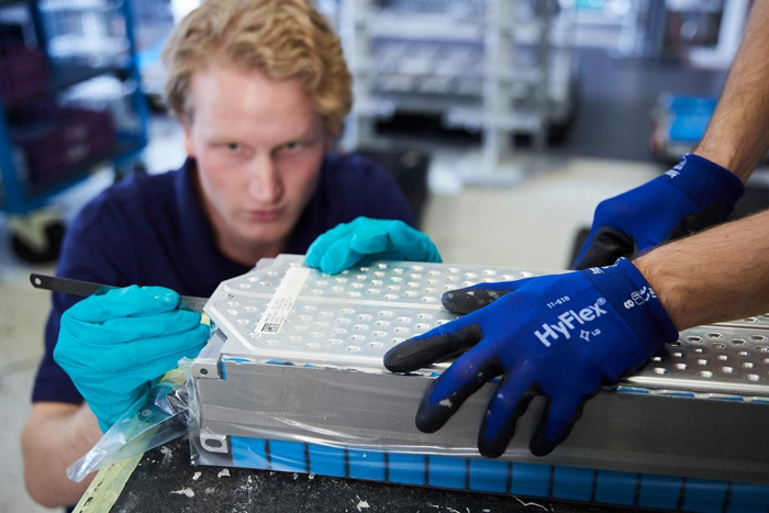 固態電池離電動汽車還有多遠? 固態電池離電動汽車還有多遠?