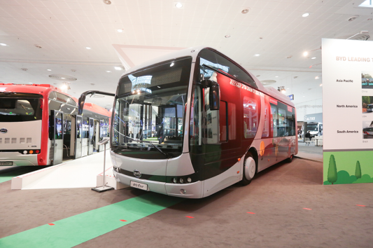 多項黑科技“加持”！比亞迪在德國發布中國首款“模塊化”電動巴士