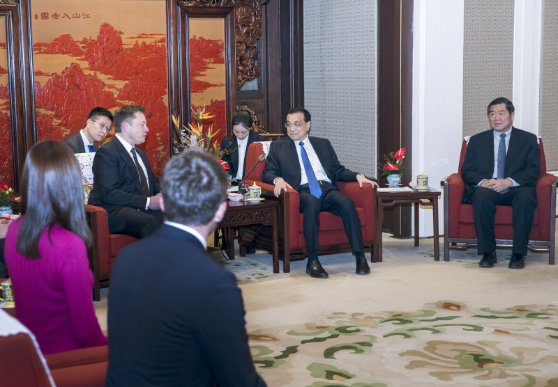 李克強(qiáng)在中南海會(huì)見(jiàn)美國(guó)特斯拉CEO馬斯克 李克強(qiáng)在中南海會(huì)見(jiàn)美國(guó)特斯拉CEO馬斯克