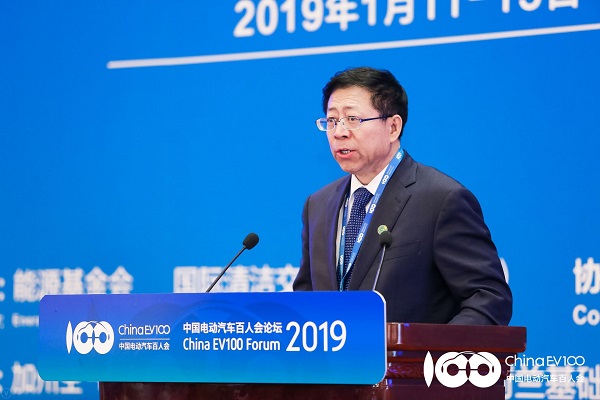 青海副省長(zhǎng)王黎明:推動(dòng)鋰電池產(chǎn)業(yè)革命 為新能源車發(fā)展提供強(qiáng)力保障 青海副省長(zhǎng)王黎明:推動(dòng)鋰電池產(chǎn)業(yè)革命 為新能源車發(fā)展提供強(qiáng)力保障