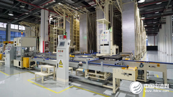 鋰電池板塊估值具備一定優(yōu)勢 短期密切關(guān)注政策進(jìn)展