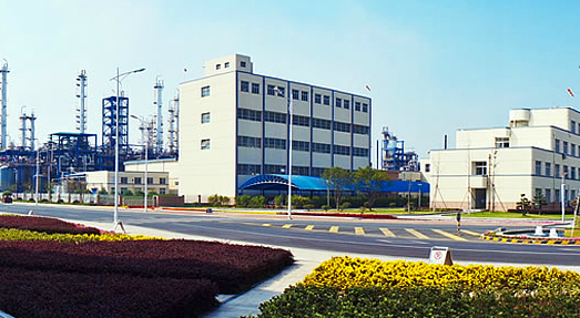 巨化股份：年報預(yù)增113%-136% 氟化工景氣高位回落