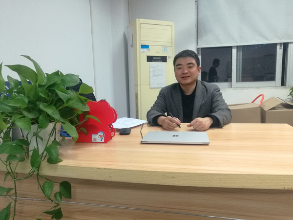 深圳金信諾光電技術有限公司總經理崔浩