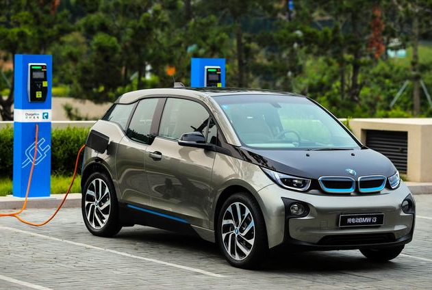 寶馬集團：2019年在華擁有充電樁數(shù)量將增至逾10萬個