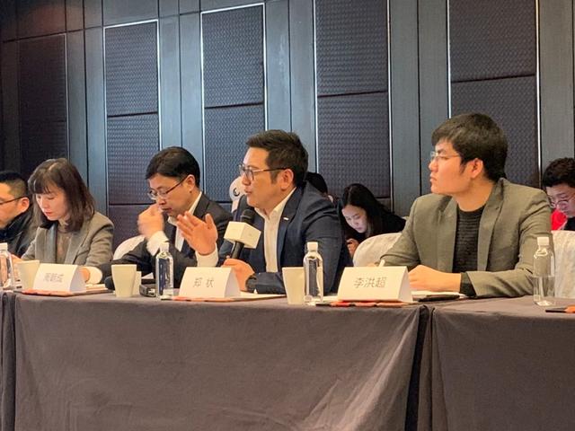 吉利新能源戰(zhàn)略提速 推“輕奢”新品牌對(duì)抗特斯拉? 吉利新能源戰(zhàn)略提速 推“輕奢”新品牌對(duì)抗特斯拉?