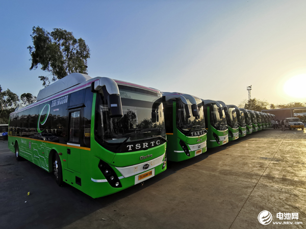 新能源車補貼再降50%：設三個月過渡期 250公里 “紅線”