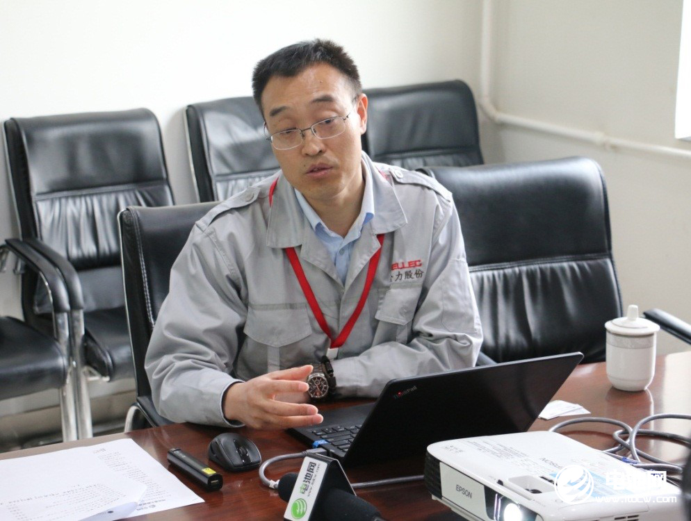 中國電池新能源產(chǎn)業(yè)鏈調研團一行與金力股份相關領導交流、座談