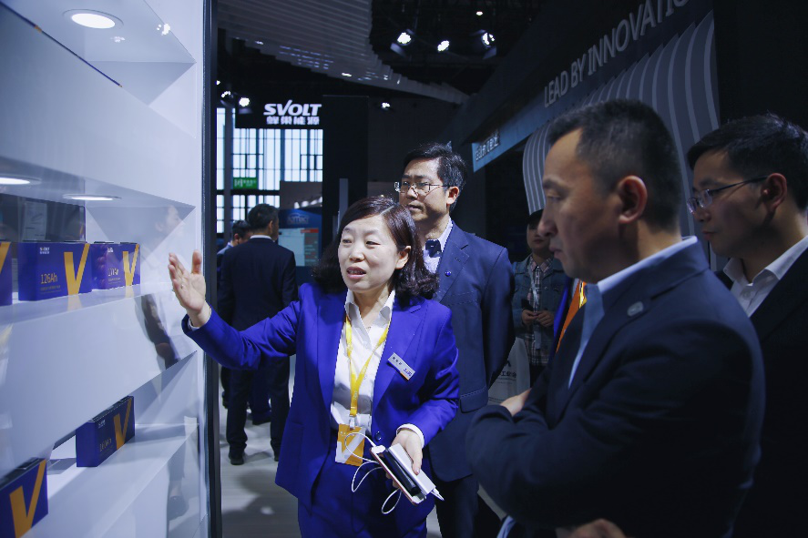 眾多行業人士對蜂巢疊片方形電池極為關注