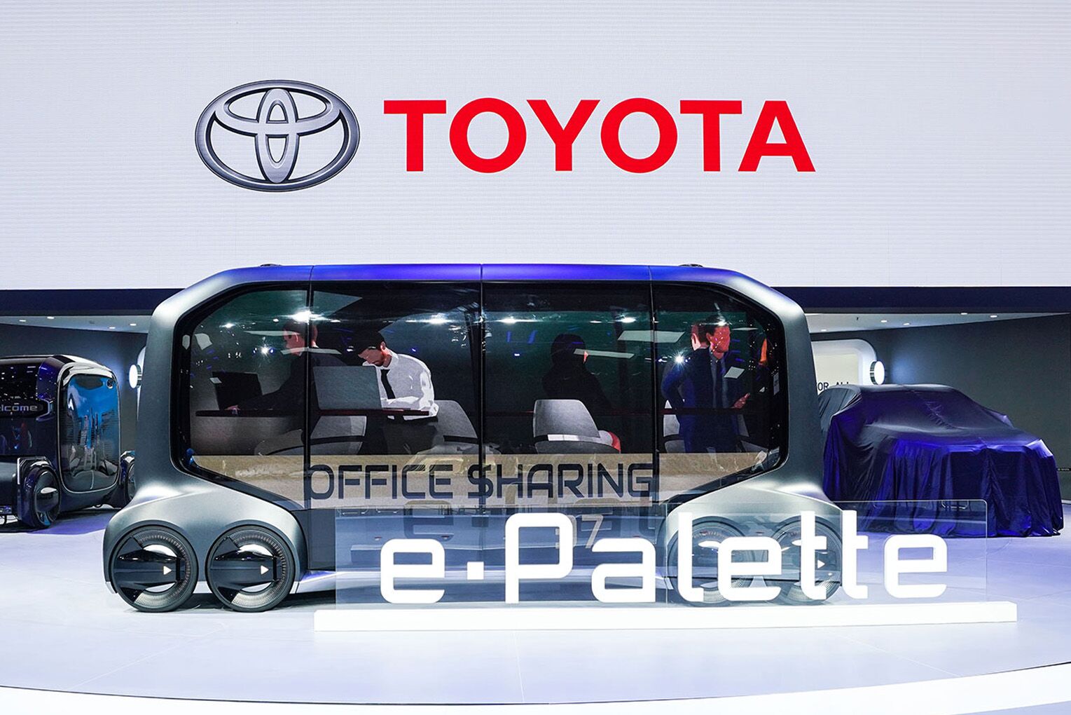 豐田高管:不是人人都該開電動汽車 混動車和氫能也很好 豐田高管:不是人人都該開電動汽車 混動車和氫能也很好