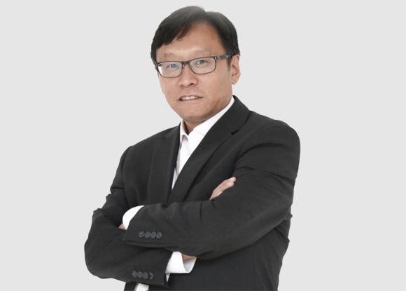 長城華冠、前途汽車董事長陸群