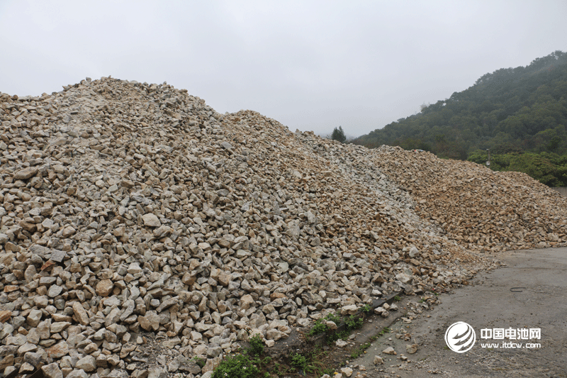 鈷系產(chǎn)品消費穩(wěn)定 鋰鹽溢價進(jìn)一步縮減