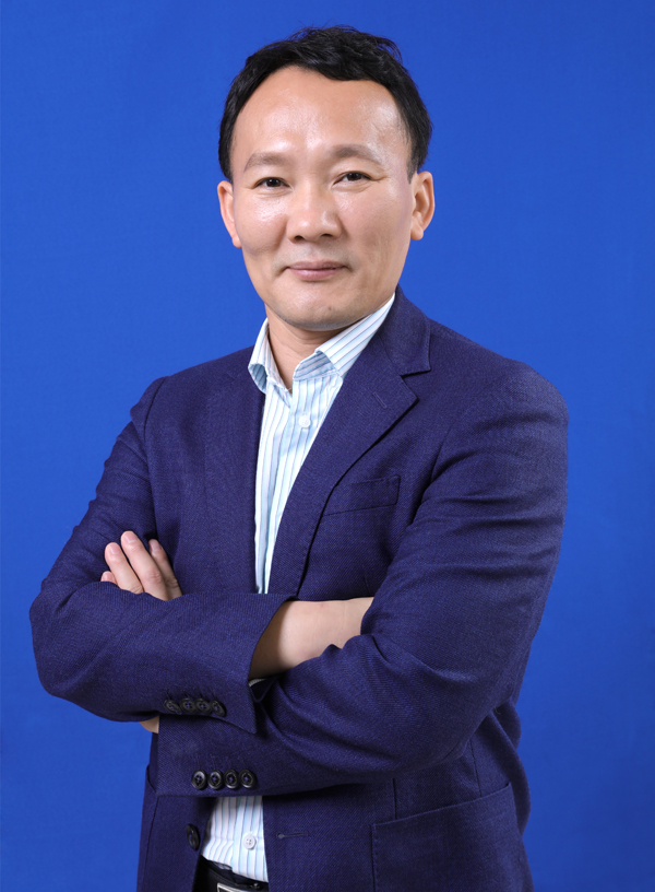 第9屆(2019年)中國電池行業(yè)年度人物:劉艷開 第9屆(2019年)中國電池行業(yè)年度人物:劉艷開