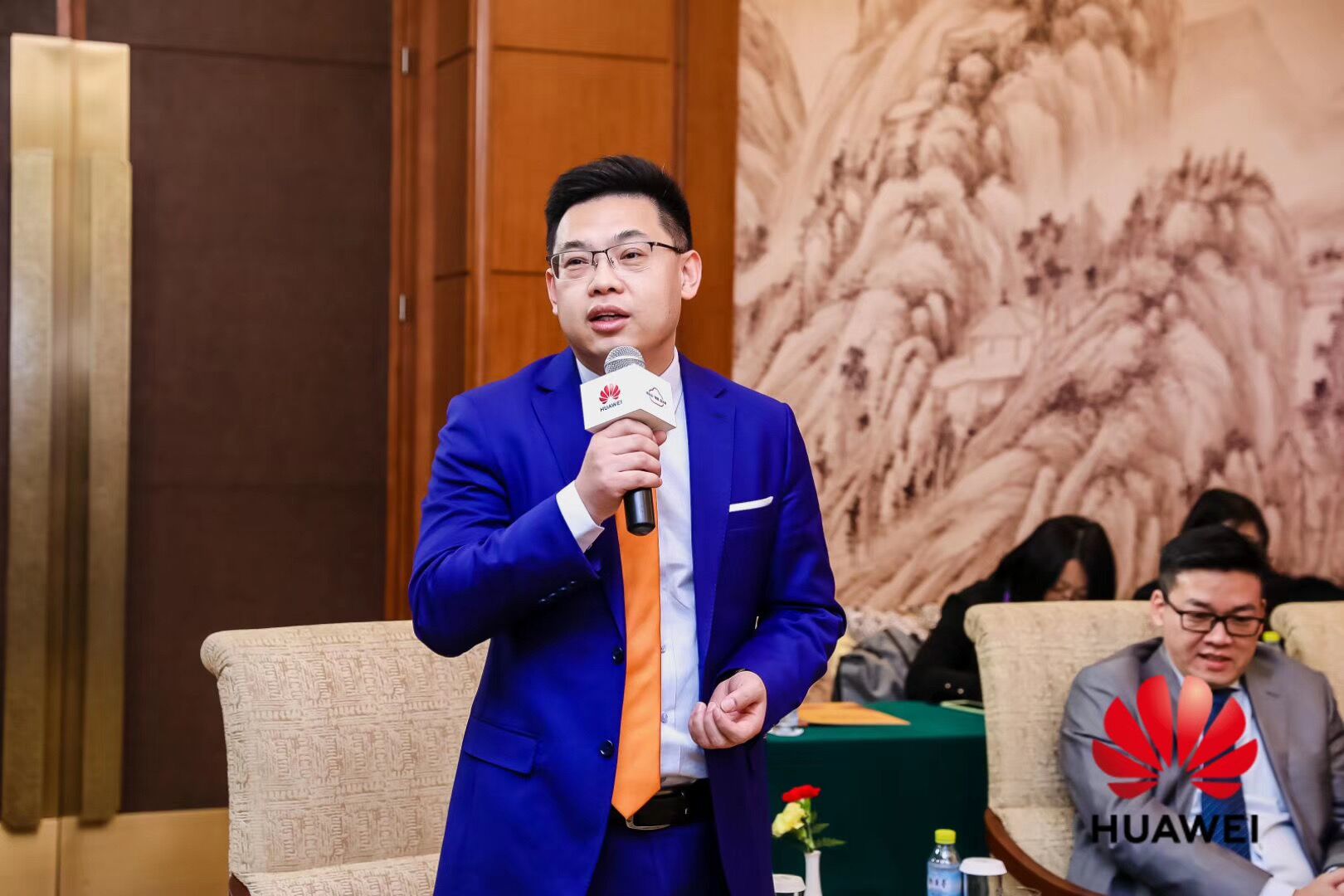 蜂巢能源總裁楊紅新 蜂巢能源總裁楊紅新