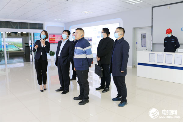  中國電池新能源產業鏈調研團一行與北汽新能源青島事業部相關領導交流、座談