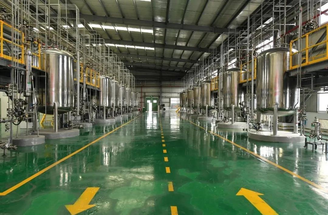 電解液 圖片來源/杉杉股份 電解液 圖片來源/杉杉股份