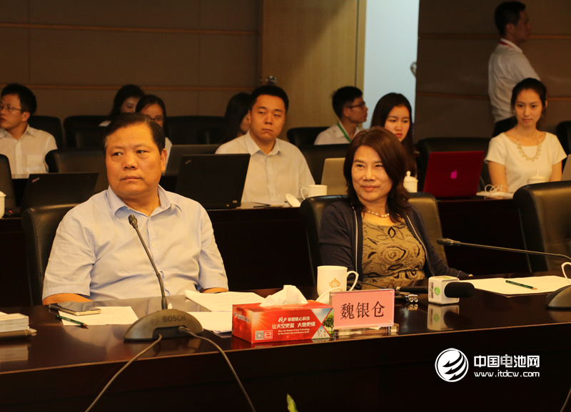 董明珠與魏銀倉 董明珠與魏銀倉