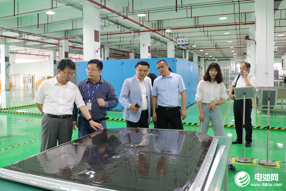  2021年中國(guó)電池新能源產(chǎn)業(yè)鏈調(diào)研團(tuán)一行參觀考察飛榮達(dá)