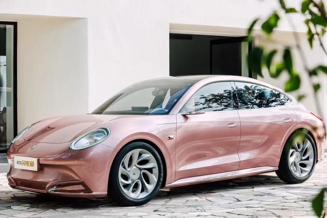 歐拉閃電貓電動車