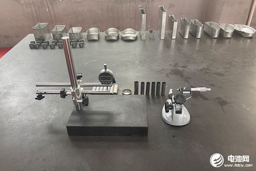 圓柱電池殼拉伸伺服沖床產品測試 圓柱電池殼拉伸伺服沖床產品測試