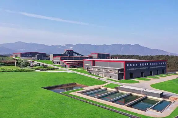 一周內三家鋰企接連停產!鋰云母提鋰行業敲響環保警鐘