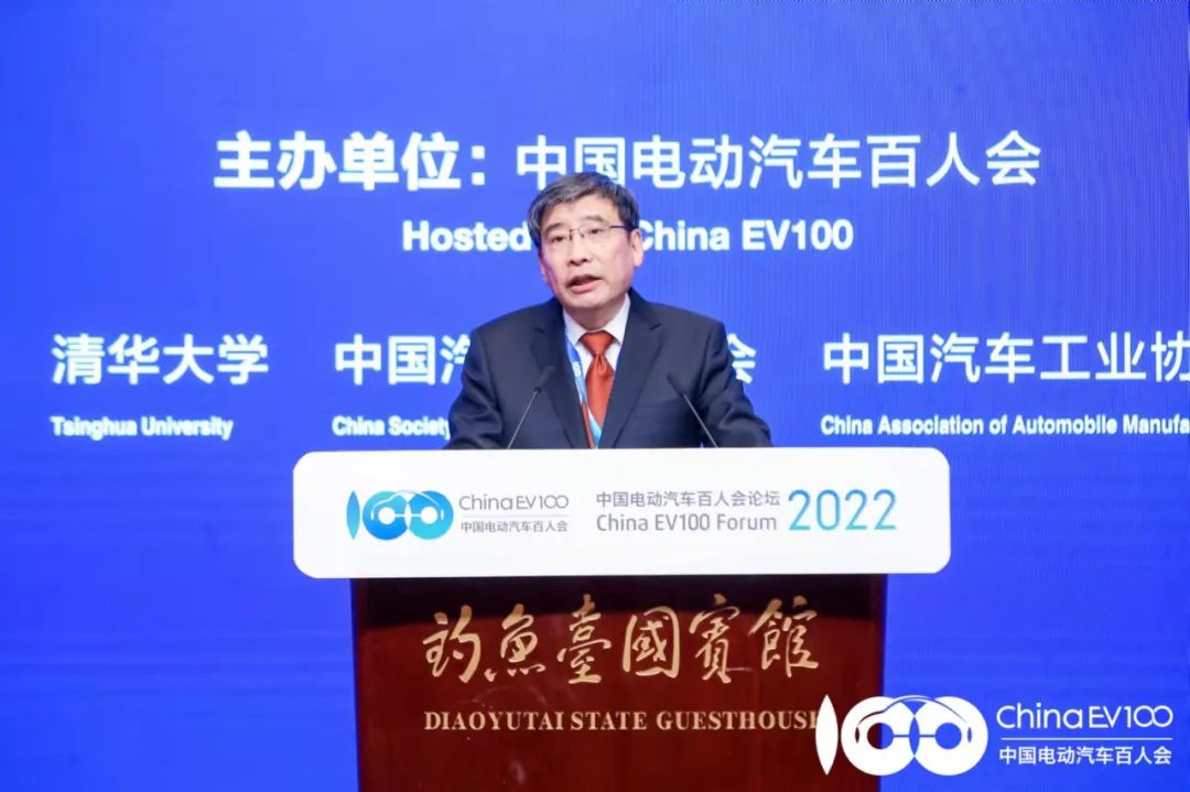 苗圩：汽車產(chǎn)業(yè)開(kāi)始向智能汽車轉(zhuǎn)變 “缺芯”不能坐等