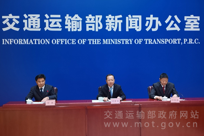 交通運(yùn)輸部:全國(guó)高速公路服務(wù)區(qū)已建成充電樁約13374個(gè) 交通運(yùn)輸部:全國(guó)高速公路服務(wù)區(qū)已建成充電樁約13374個(gè)