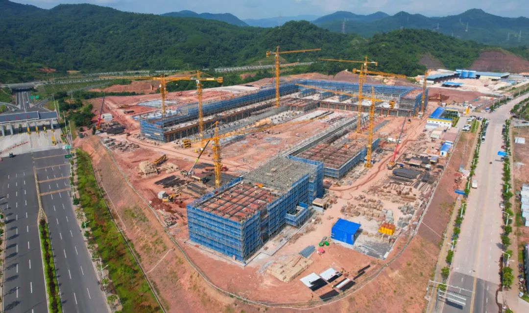 紫金銅箔項目建設現場 紫金銅箔項目建設現場