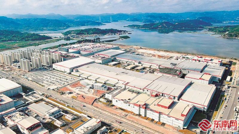 福鼎時代鋰離子電池生產基地一期項目3號廠房投產 福鼎時代鋰離子電池生產基地一期項目3號廠房投產