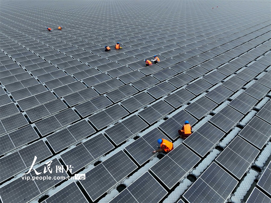 山東聊城:202兆瓦水上漂浮式光伏電站即將投產(chǎn)發(fā)電 山東聊城:202兆瓦水上漂浮式光伏電站即將投產(chǎn)發(fā)電