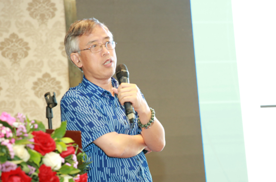 中南大學化學電源與材料研究所 所長 唐有根 中南大學化學電源與材料研究所 所長 唐有根