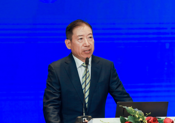 深圳市雄韜電源科技股份有限公司 董事長 張華農(nóng) 深圳市雄韜電源科技股份有限公司 董事長 張華農(nóng)