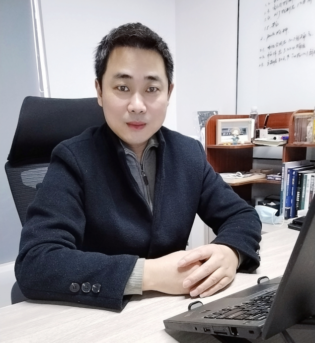 清安儲能技術(重慶)有限公司 總裁助理 張倫文 清安儲能技術(重慶)有限公司 總裁助理 張倫文