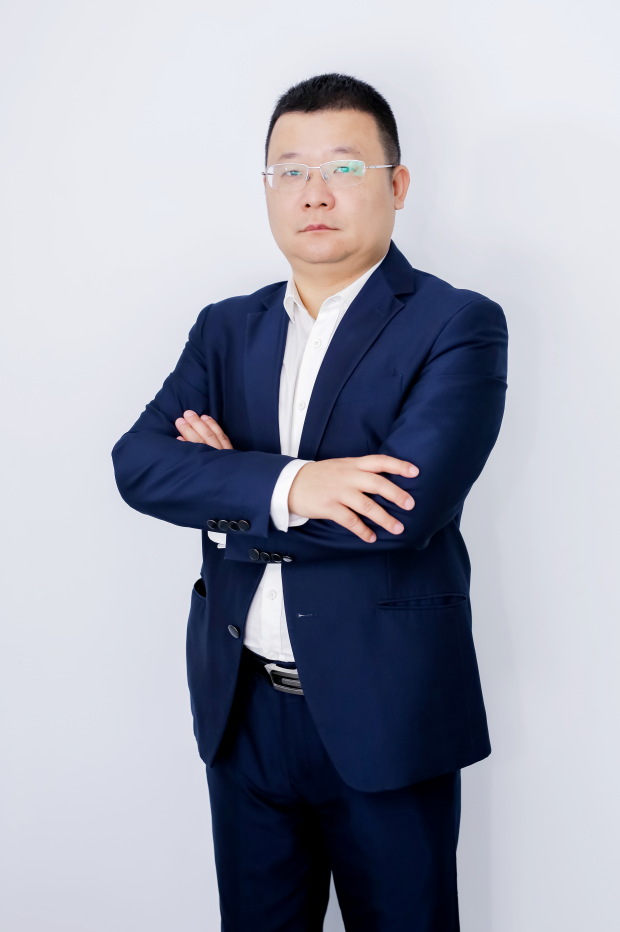 瑞浦蘭鈞能源股份有限公司 營(yíng)銷中心總經(jīng)理 張小聰 瑞浦蘭鈞能源股份有限公司 營(yíng)銷中心總經(jīng)理 張小聰