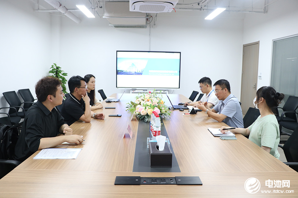 中關村新型電池技術創新聯盟秘書長于清教一行參觀考察奧特維智能裝備 中關村新型電池技術創新聯盟秘書長于清教一行參觀考察奧特維智能裝備