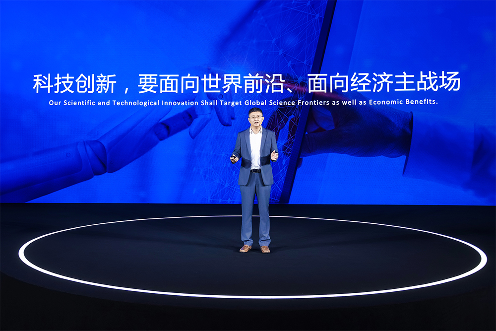 (寧德時(shí)代首席科學(xué)家吳凱現(xiàn)場發(fā)言) (寧德時(shí)代首席科學(xué)家吳凱現(xiàn)場發(fā)言)