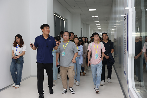 探秘鹽城飛疊短刀基地 解鎖蜂巢能源PHEV市場(chǎng)爆發(fā)密碼