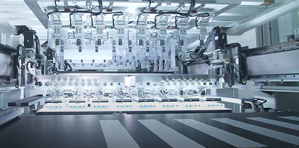 探秘鹽城飛疊短刀基地 解鎖蜂巢能源PHEV市場(chǎng)爆發(fā)密碼