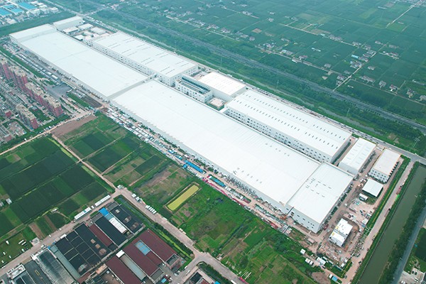 探秘鹽城飛疊短刀基地 解鎖蜂巢能源PHEV市場(chǎng)爆發(fā)密碼