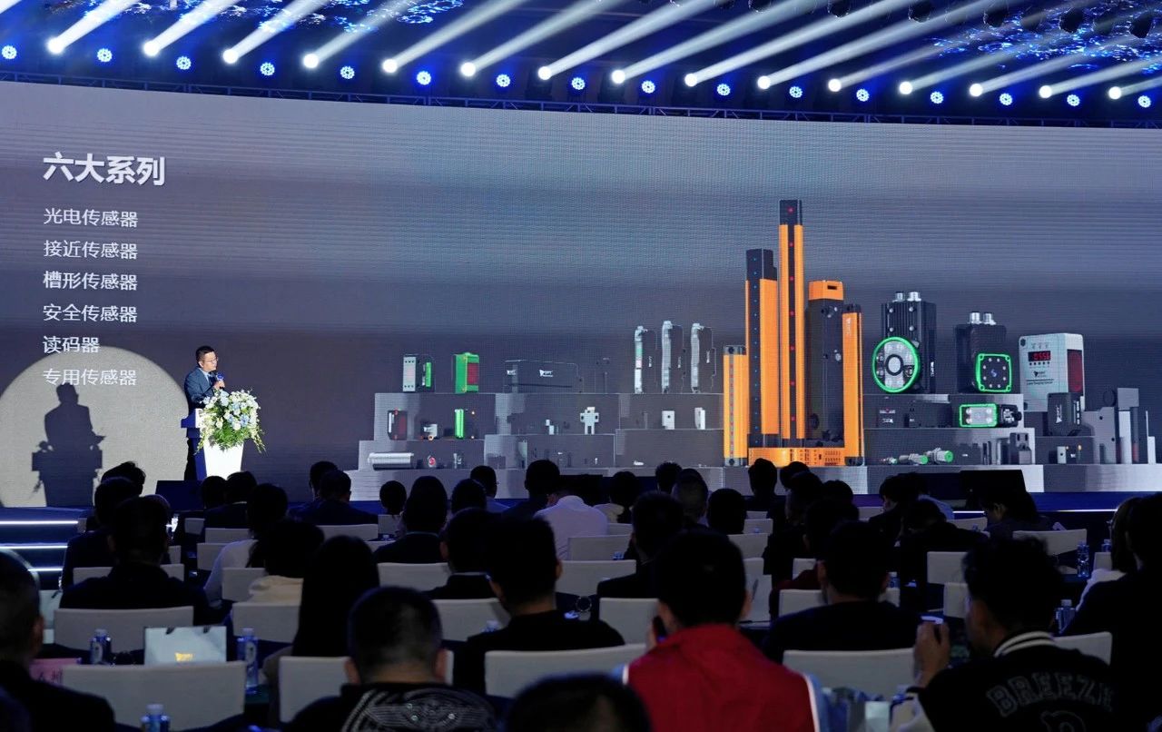 智能傳感器事業(yè)部負(fù)責(zé)人周鵬