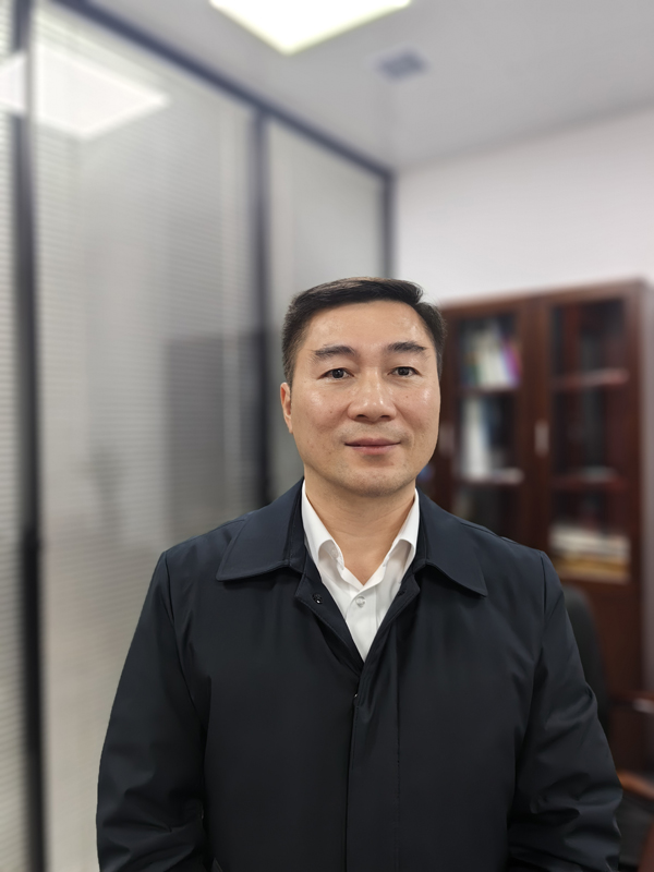 深圳市德賽電池科技股份有限公司總經理何文彬 深圳市德賽電池科技股份有限公司總經理何文彬