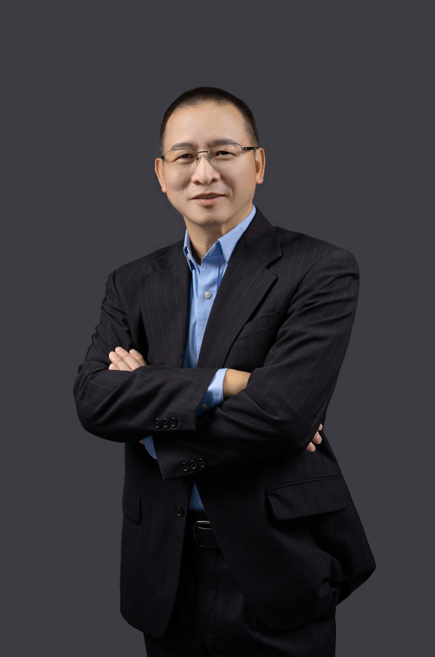 上海前晨汽車(chē)科技有限公司董事長(zhǎng)/CEO黃晨東 上海前晨汽車(chē)科技有限公司董事長(zhǎng)/CEO黃晨東