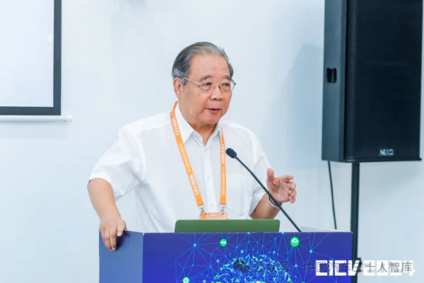 中國汽車工程學會名譽理事長、中國汽車人才研究會名譽理事長付于武