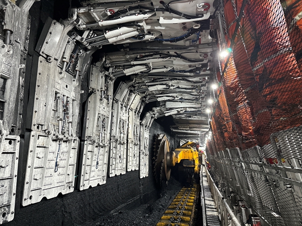 完成單位:中國煤炭科工、陜煤集團 完成單位:中國煤炭科工、陜煤集團