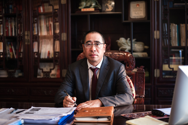 星源材質陳秀峰：祝大家蛇年新春快樂，身體健康！