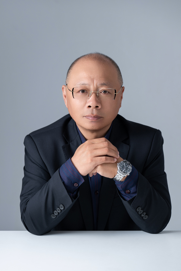 江蘇九九久科技有限公司 總經理 夏建華