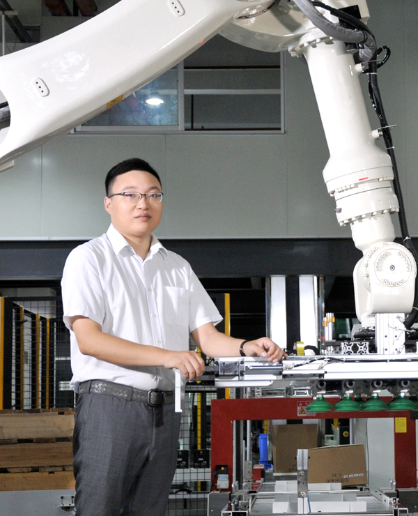 易事特集團(tuán)股份有限公司 董事長(zhǎng) 何佳 易事特集團(tuán)股份有限公司 董事長(zhǎng) 何佳